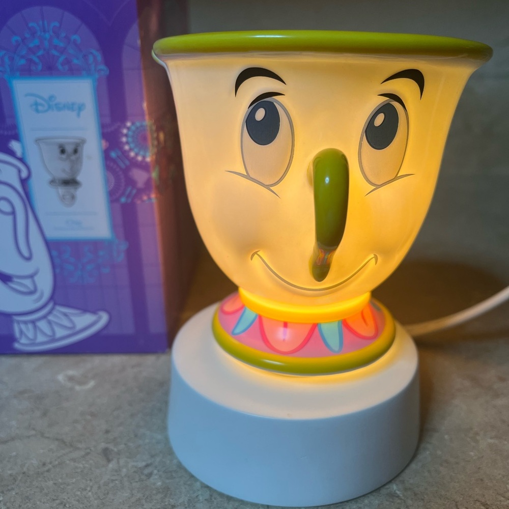 Scentsy Disney Chip mini warmer